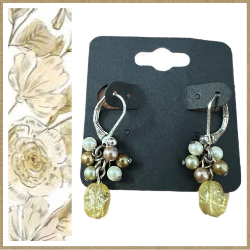 Shades of Cream Colored Beads.  Lever Back Earrings - Silver T…
